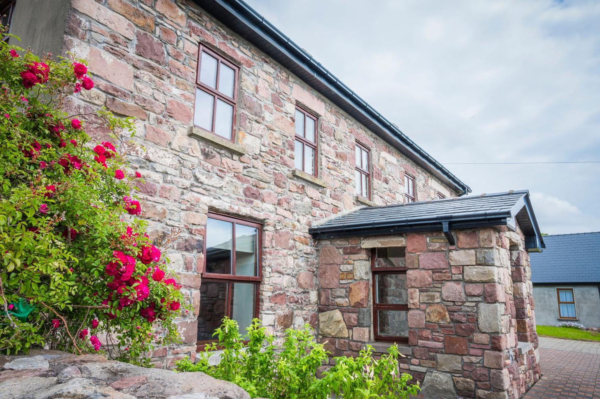 Nevins Newfield Inn Ltd Mulranny Exterior photo